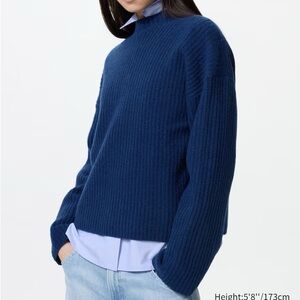 Uniqlo Souffle Yarn Mock Neck Sweater